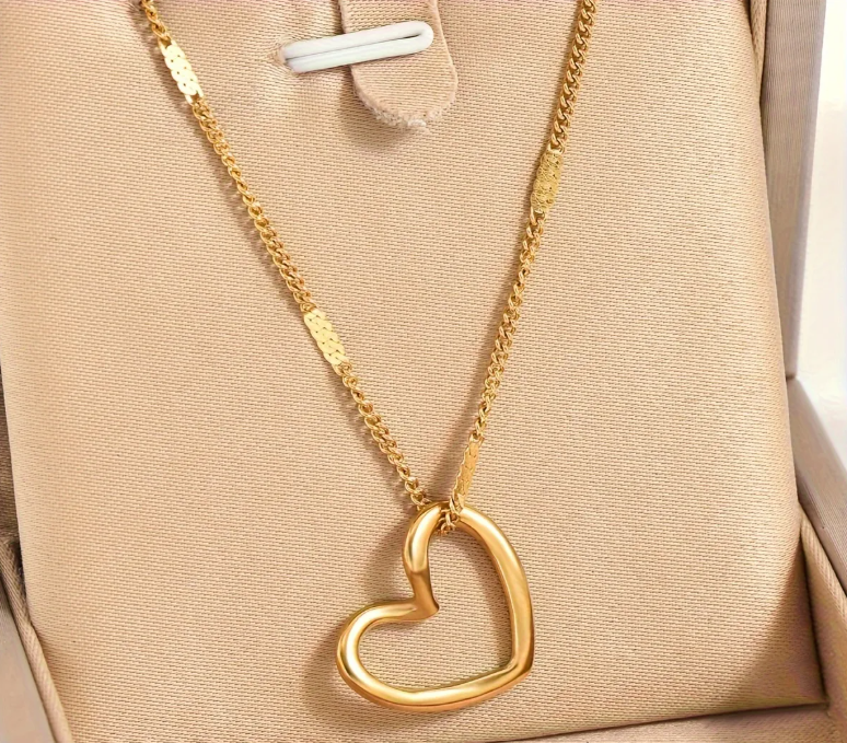 Collar Corazón Fino